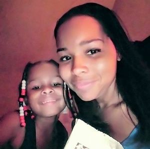 Meet your Posher, Nina